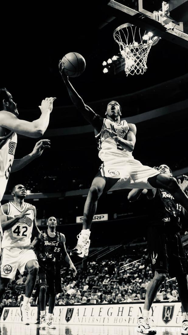 东体：申花像会学习却不会考试的优等生，背负过重的心理负担（东体：申花如学霸考场发挥失常，心理压力过重）