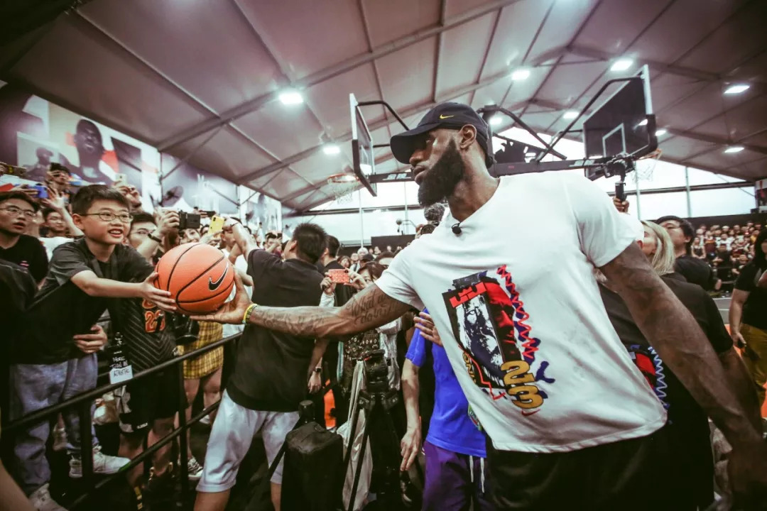 莫雷托：那不勒斯要和国米争焦瓦内，维罗纳愿意夏窗出售（莫雷托：那不勒斯将与国米竞购焦瓦内，维罗纳愿今夏出售）