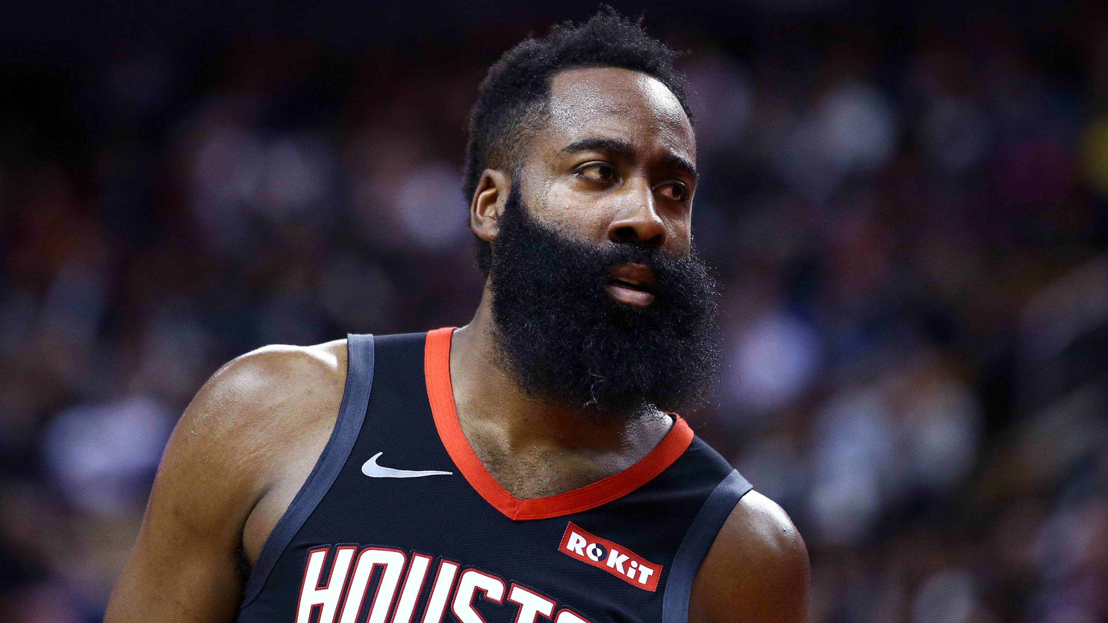 皇马客战奥林匹亚科斯：姆巴佩、维尼修斯首发，贝林厄姆替补（皇马客场对阵奥林匹亚科斯：姆巴佩与维尼修斯先发，贝林厄姆替补）