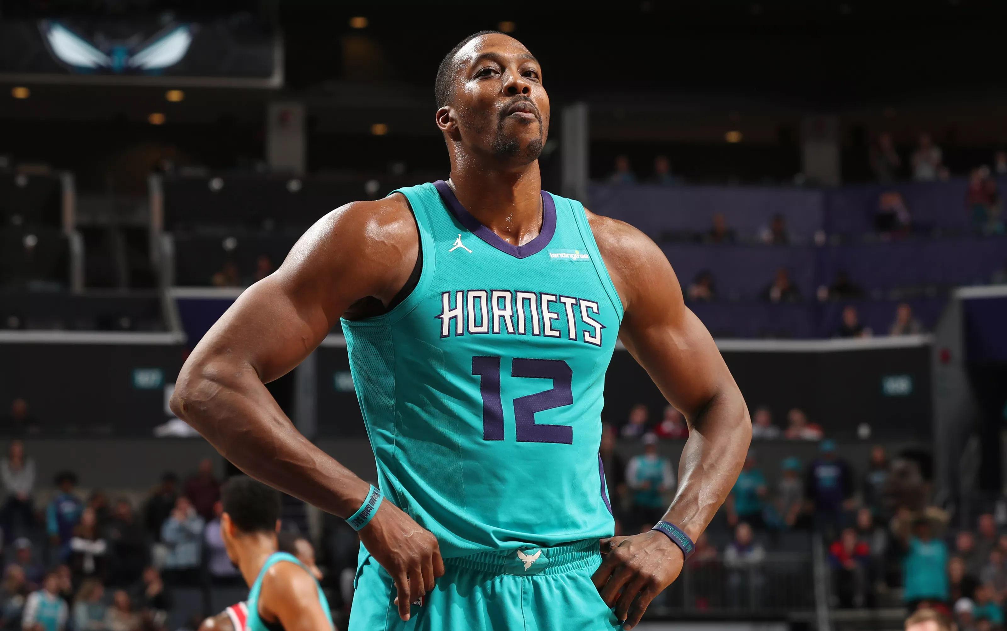 德天空：法兰克福中场乌尊肌肉受伤，预计12月欧冠踢巴萨复出（德媒：法兰克福中场乌尊肌肉受伤，预计12月欧冠战巴萨复出）