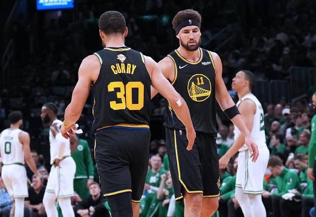 梅西职业生涯获得13座联赛冠军：西甲10冠、法甲2冠、美职联1冠（梅西生涯收获13座联赛桂冠：西甲10冠、法甲2冠、美职联1冠）