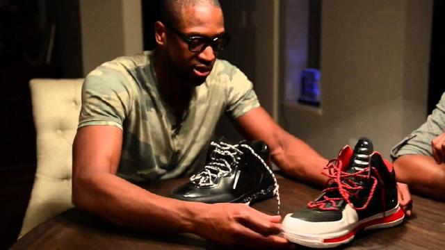 首秀惊艳！江苏外援爱德华兹&亨特合砍51分（江苏双外援首战发威：爱德华兹与亨特合砍51分）