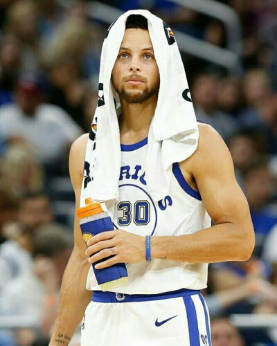 无法适应英超！菲尔克鲁格希望离开英格兰+对意甲感兴趣，米兰已准备报价（难适英超，菲尔克鲁格欲离英转投意甲，米兰已准备报价）