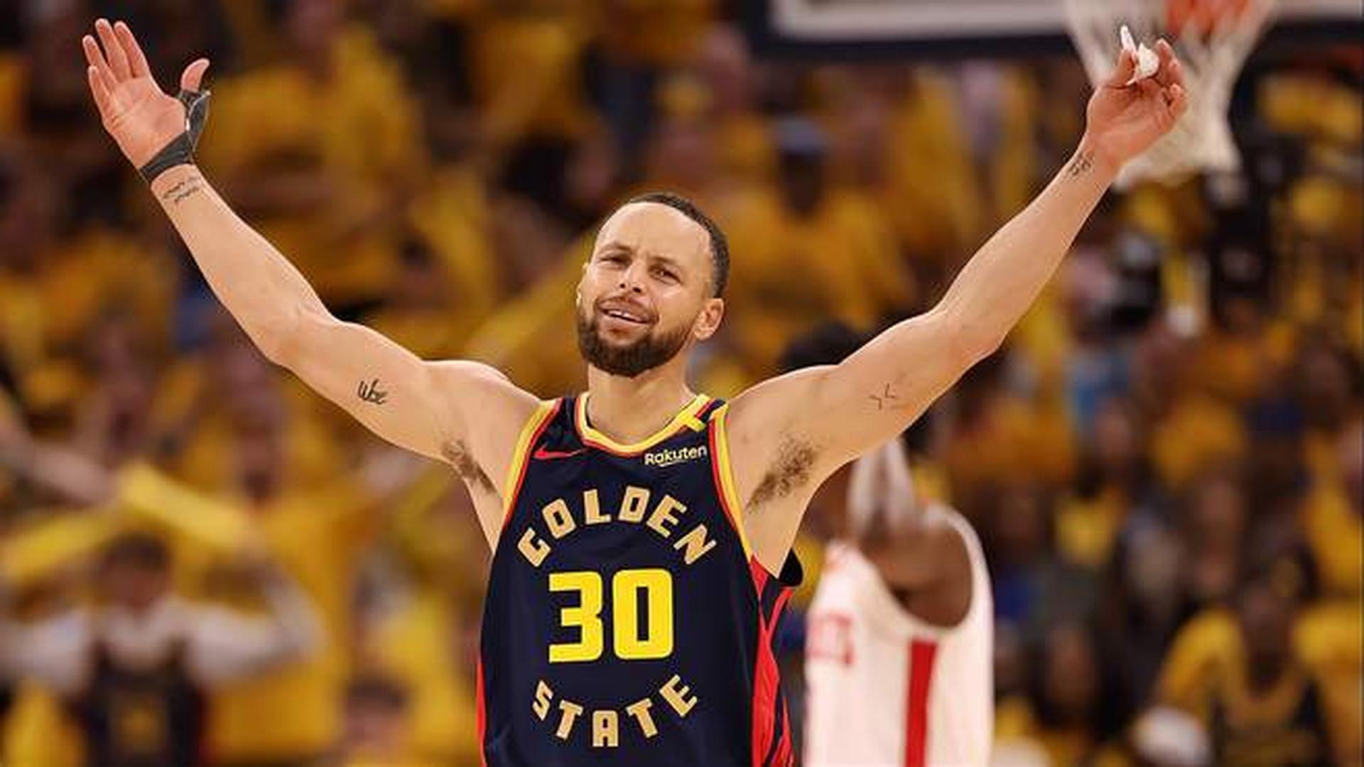 跟队记者：莱奥的问题是腹股沟炎症；米兰vs科莫可能延期进行（随队记者：莱奥腹股沟发炎，米兰对科莫或将延期）