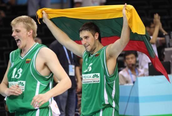 久尔杰维奇：培养年轻球员比较复杂，每次集训都是选择和过滤（久尔杰维奇：培养年轻球员并不简单，每期集训都是筛选与甄别）