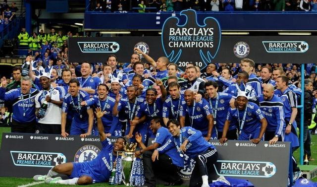 拉菲尼亚回归：巴萨复兴的关键引擎（拉菲尼亚归来：点燃巴萨复兴的核心动力）