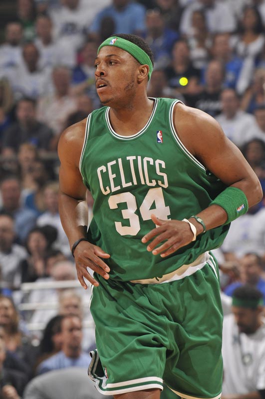 遭绝杀战绩来到2胜2负！记者：山东队这赛季的日子不太好过（再遭绝杀后战绩变为2胜2负，记者：山东队本赛季日子难熬）