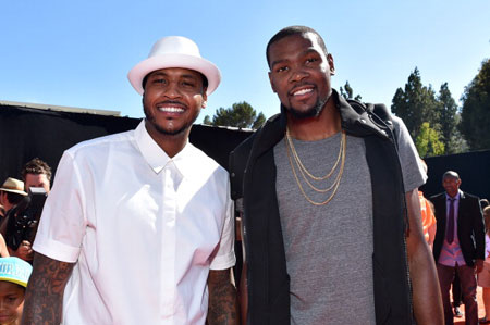 巴萨重返诺坎普当天日程：赛前有烟花秀，中场休息有乐队表演（巴萨回归诺坎普当日安排：赛前烟花秀，半场乐队登场）