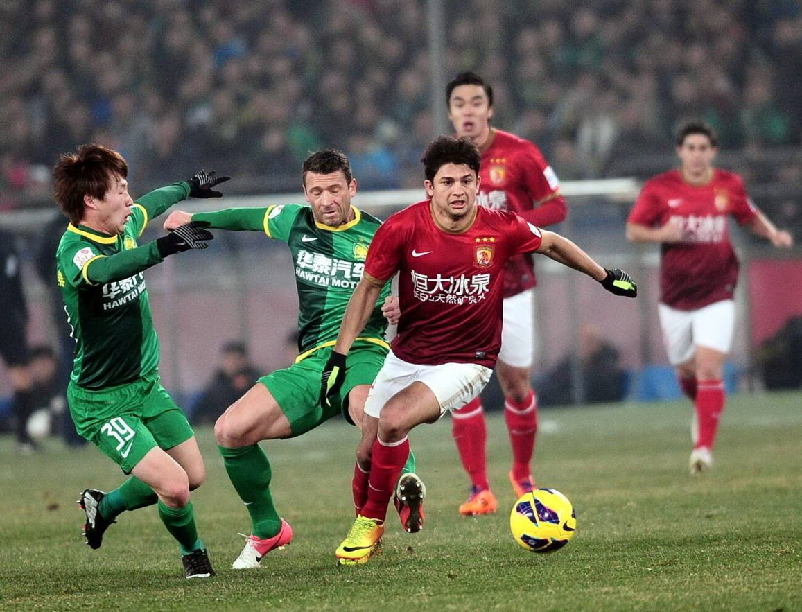 劳塔罗：我不在乎外界批评；有时间我会请全队吃烤肉（劳塔罗：不在意外界质疑，有空就请全队吃烧烤）